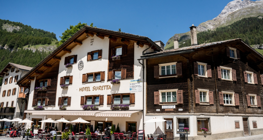 Hotel Suretta im Sommer Hotel Suretta im Sommer