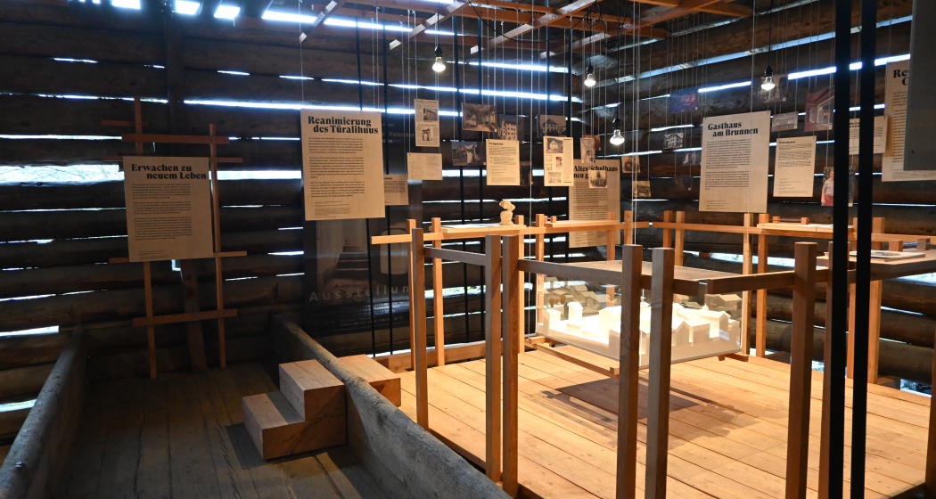 Ausstellung im Stall des Jooshuus Ausstellung im Stall des Jooshuus