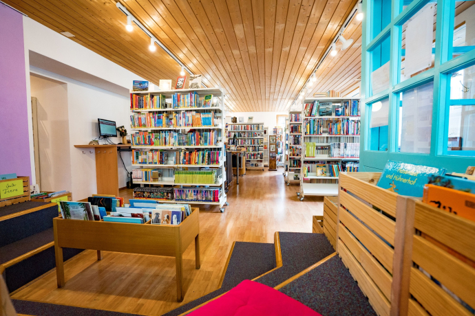 Regionalbibliothek Thusis (oua_611520352_image)