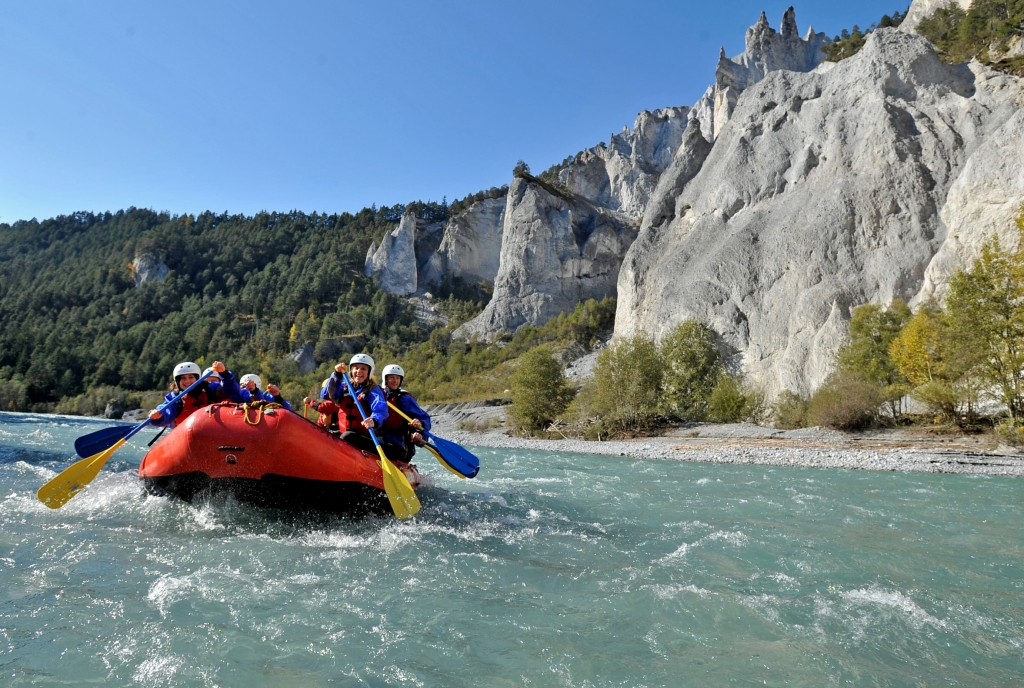 Rafting Ruinaulta (Foto: Kanuschule Versam)
