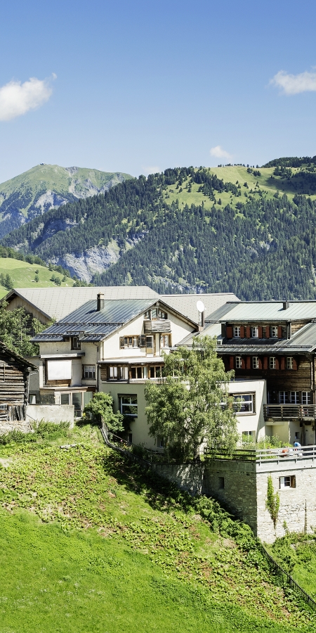 © Frank Bruderli Die Geschäftstelle des Naturparks in Wergenstein