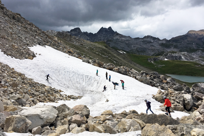 Schneefeld - Jugend auf dem Gipfel Schneefeld - Jugend auf dem Gipfel