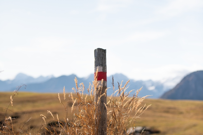 Eine Wanderweg Markierung