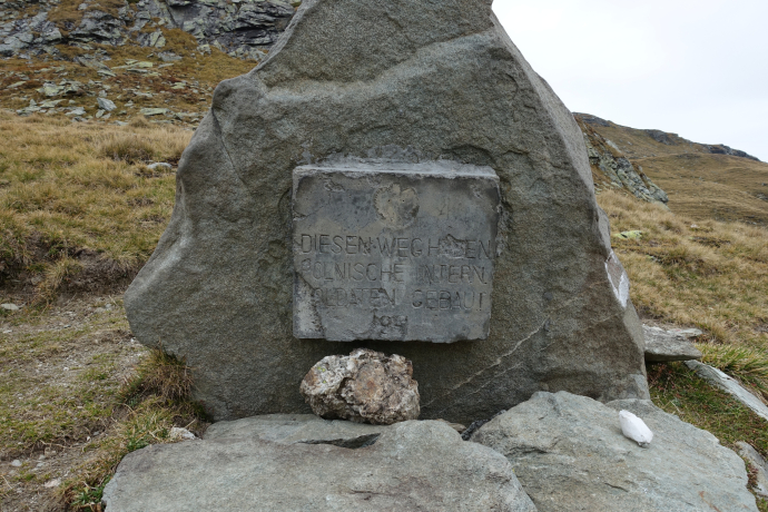 Inschrift am Tomülpass